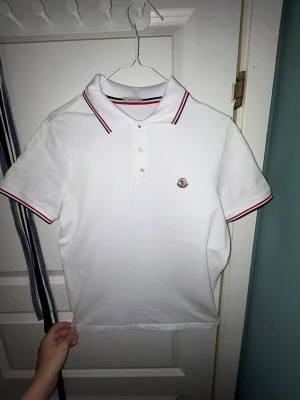 Moncler pike - storlek s, skick 9/10| såklart äkta| skickas inom 24 timmar