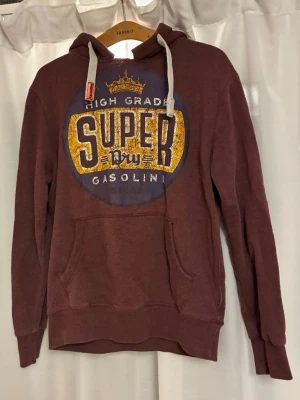 Superdry vintage hoodie - Superdry vintage hoodie, storlek L sitter som M.