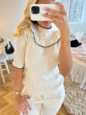 söt topp - jättefin 💓