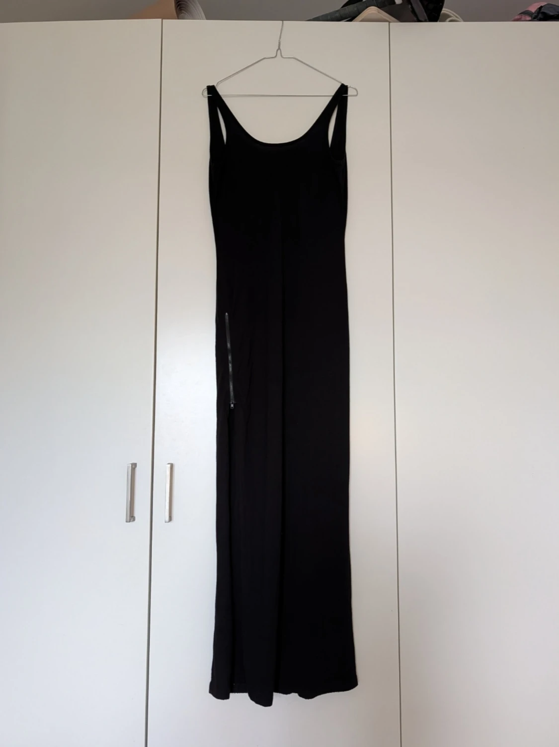 Svart ärmlös jumpsuit med vida ben