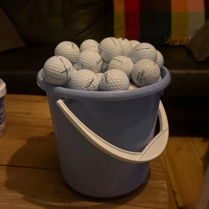 Golf bollar 100st - 25x=100kr 50x=150kr 75=200kr golf bollar