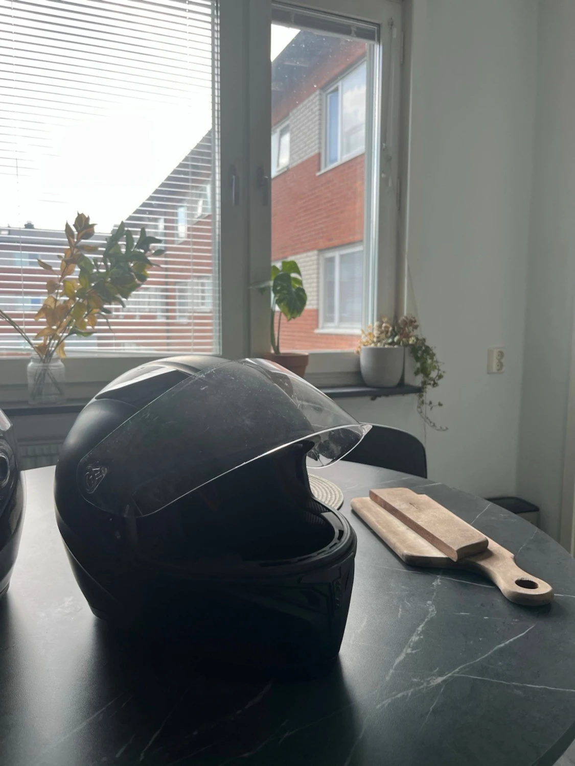 Svart Mc hjälm