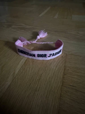 Armband från dior   - Armband 