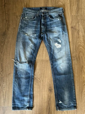 Replay jeans  - Säljer nu dessa replay jeans. Storlek 30/30. Hör av dig vid minsta fundering💭