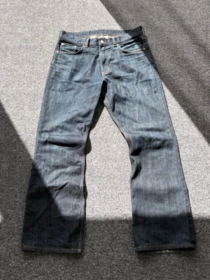 Bootcut jeans! Weekday  - Ett par riktigt feta bootcut jeans från weekday! W32-L32 sjukt feta och ger en vintage look på din outfit!🙌✌️