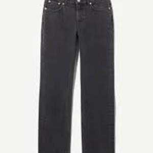 Helt nya jeans från the founded endast testade för de va för stora nypris : 499