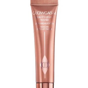 Charlotte Tilbury blush - Intressekoll på populära krämblushen från Charlotte Tilbury i färgen Pinkgasm. Slutsåld nästan överallt. Så glowig och fin på huden. Endast provad en gång! 