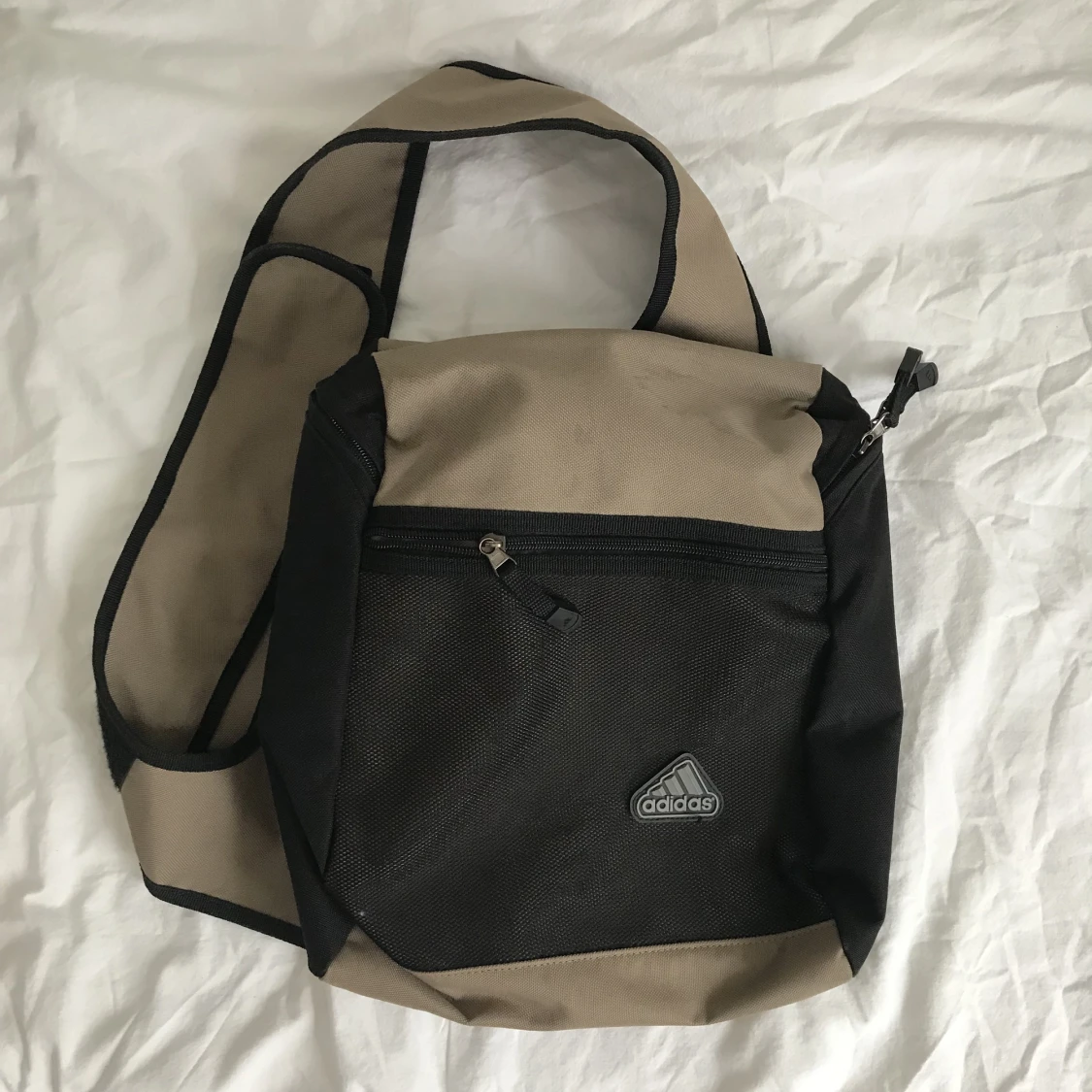 Vintage Adidas Slingbag