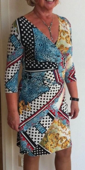 Klänning  - Klänning köpt på Stockholmsklänningsfabrik 