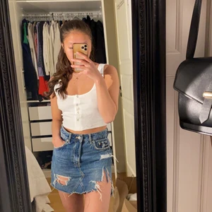 Jeanskjol - Söt jeanskjol i storlek xs ifrån zara💙