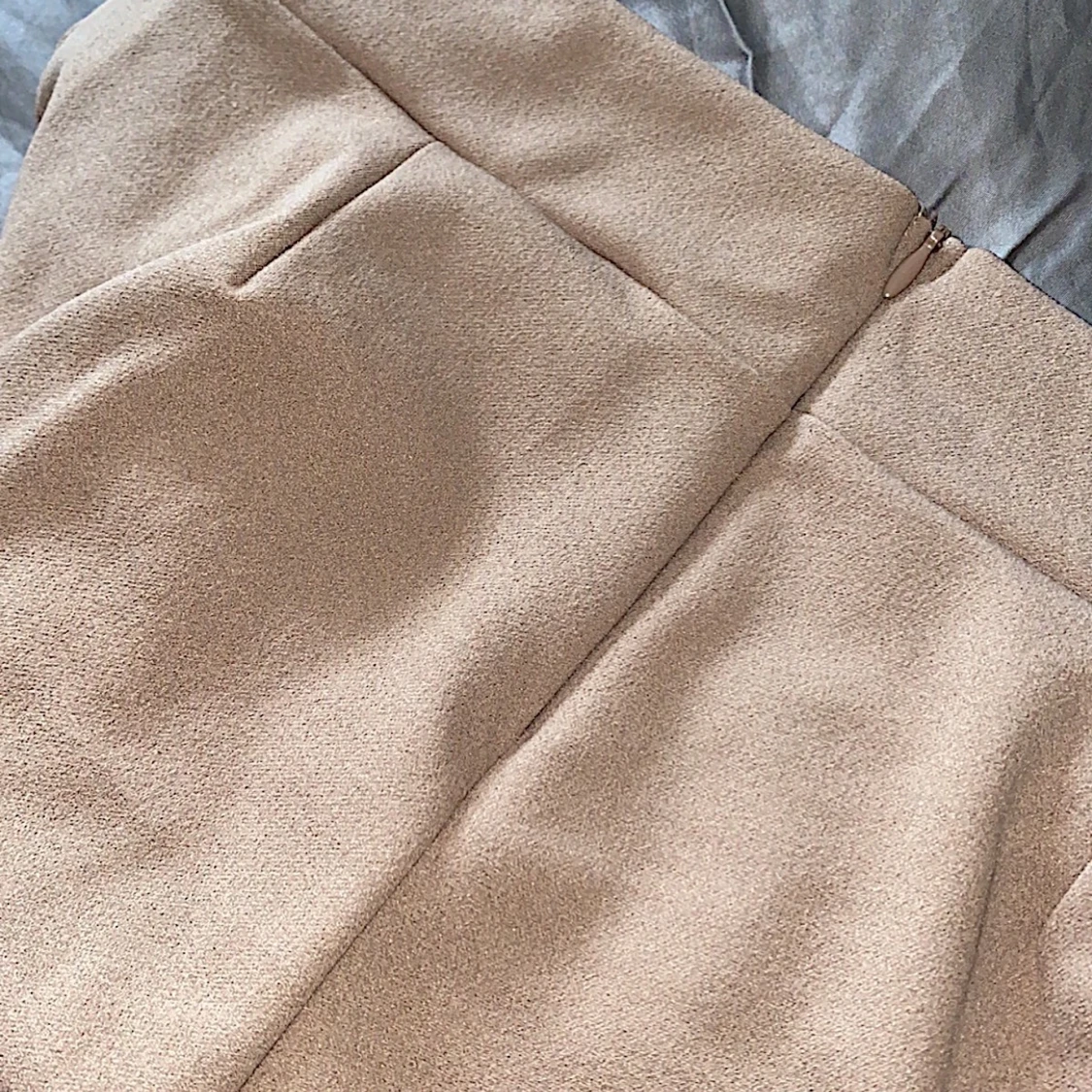 Kostymbyxor beige  - 90