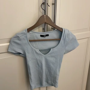 Topp - Jättefin topp från Bik bok som jag tyvärr inte använder längre och jättefin till sommaren 