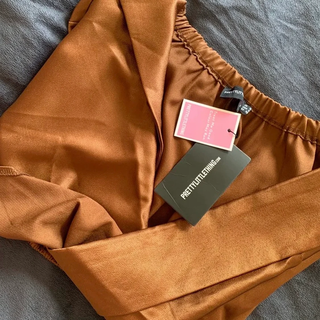 Prettylittlething  - 90