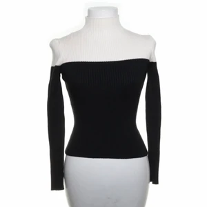 Zara tröja💕 - Säljer denna tröja från zara då den inte kommer till användning 