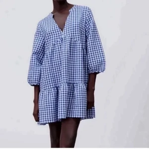 Klänning  - Jätte fin sommar klänning. Säljer vid bra bud💗