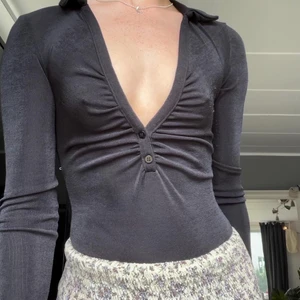 Body Bershka - Osäker på om jag vill sälja, därför högre pris. 