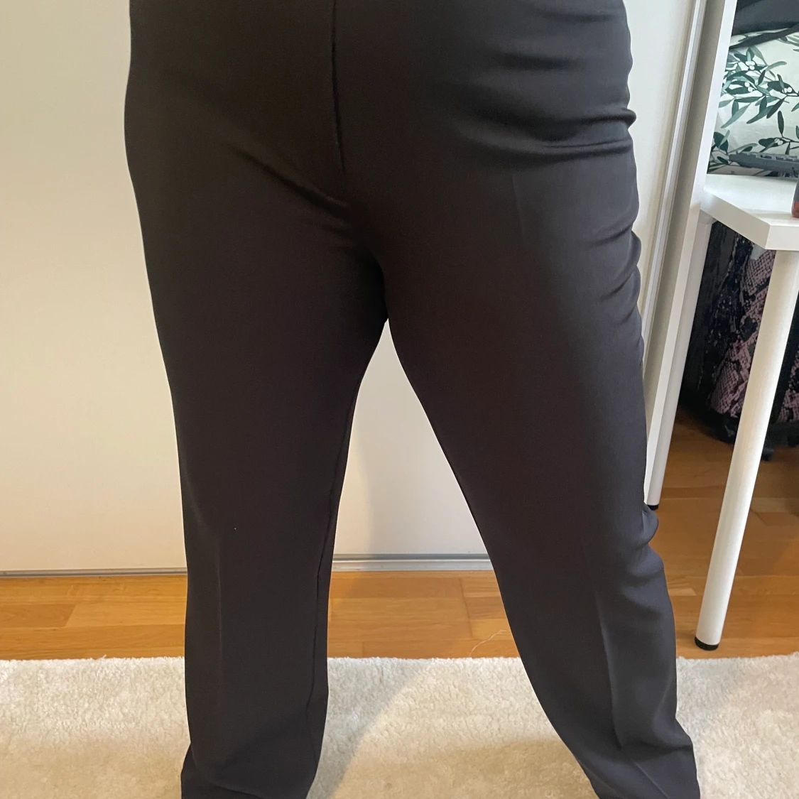 Svarta kostymbyxor  - 90