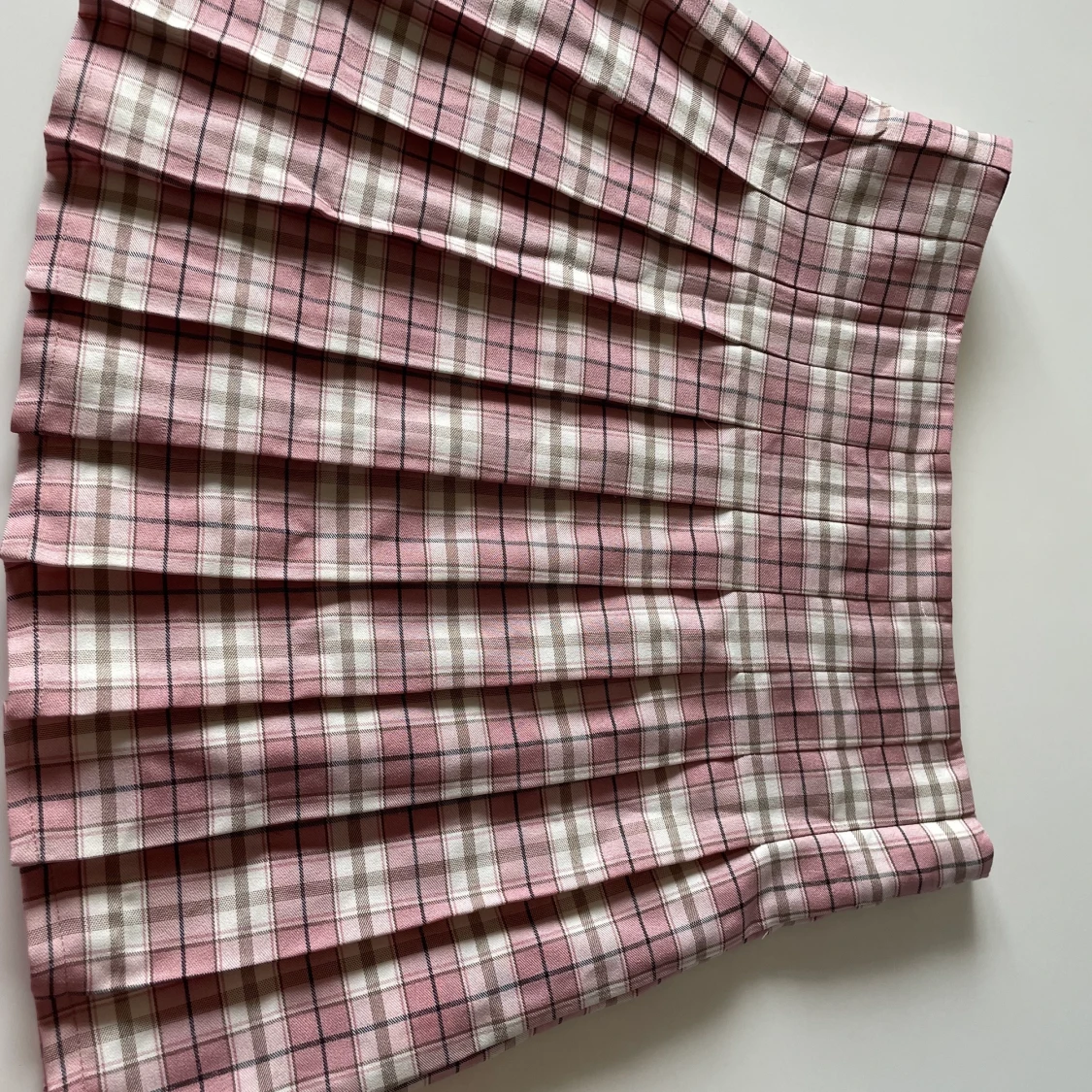 Mönstrad kjol i strl M