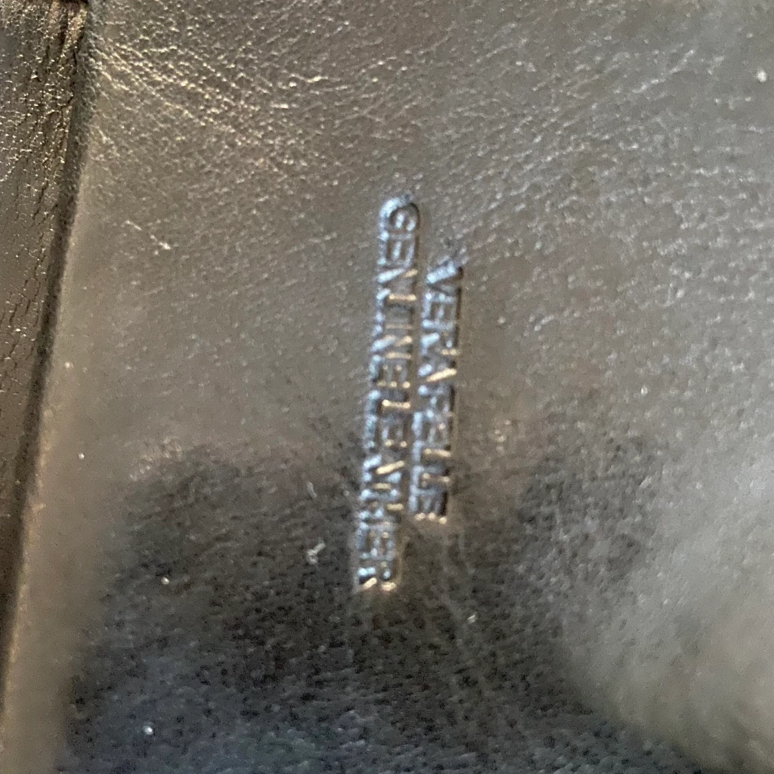 Helt ny plånbok i äkta skinn  - 91