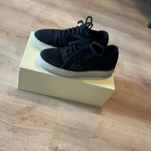 Arigato skor - Arigato skor i okej skick Storlek:42