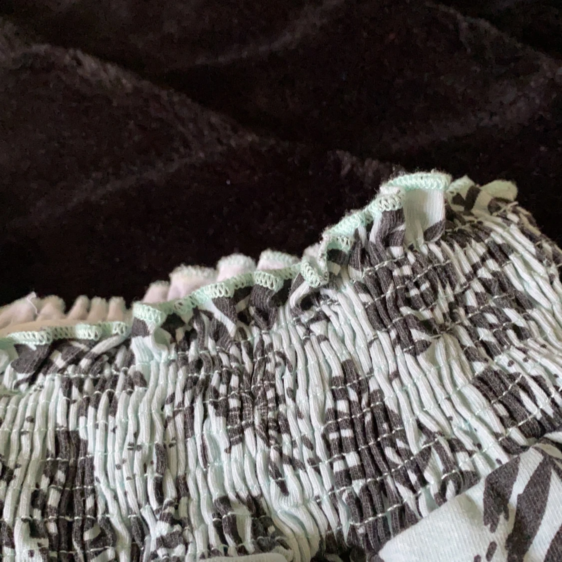 Kjol med växter på/ xxs  - 90