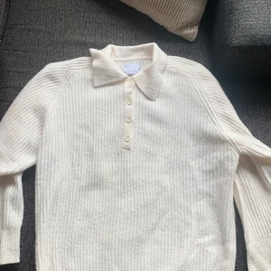 Stickad tröja  - Från ASOS, mjukt material och väldigt fin 