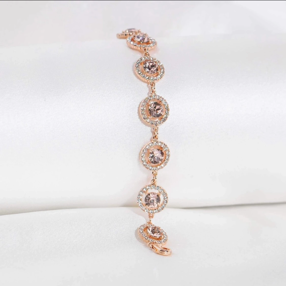 Lily and Rose armband