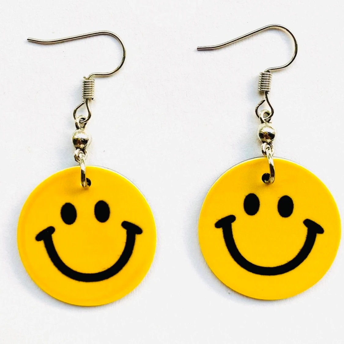 Smile örhängen 💛