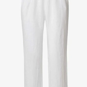 Linnebyxor  - helt nya vita linnebyxor från chelsea  stl m men passar mig som brukar ha s