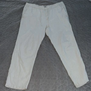 Linnebyxor - Ett par linnebyxor från HM Säljs för att dom var för småa, dom har använts 2 ggr.  det 