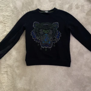Äkta kenzo tröja  - Äkta kenzo tröjan har bara använt 4 gånger storlek S 