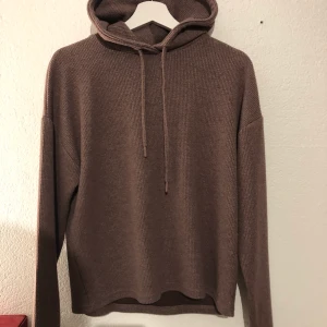Hoodie - Hoodie i nyskick, köpt från New yorker 