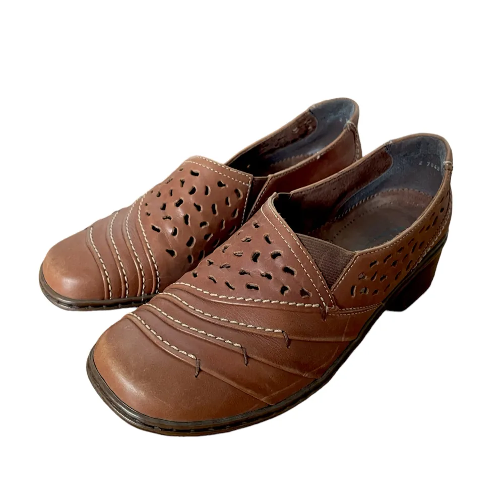 🌞vintage skor i läder i storlek 38 🌞fraktar endast. Skor.