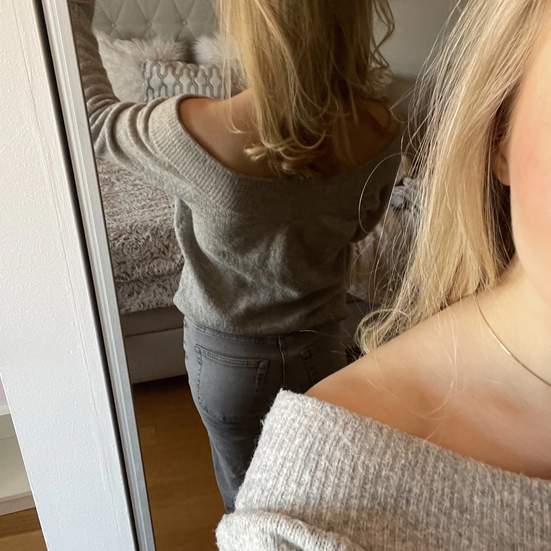 Off-shoulder tröja 🤍 - 91