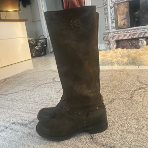 Boots - Säljer dessa boots i storlek 37💕