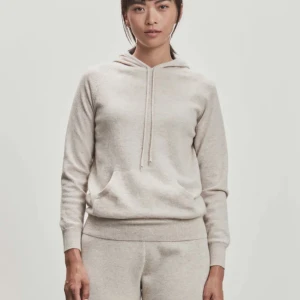 Kashmir - Jättefin kashmir hoodie från davida! Den är knappast använd och köpt för 2300!😁