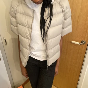 Snygg trekvarts jacka  - Den perfekta jackan till våren 