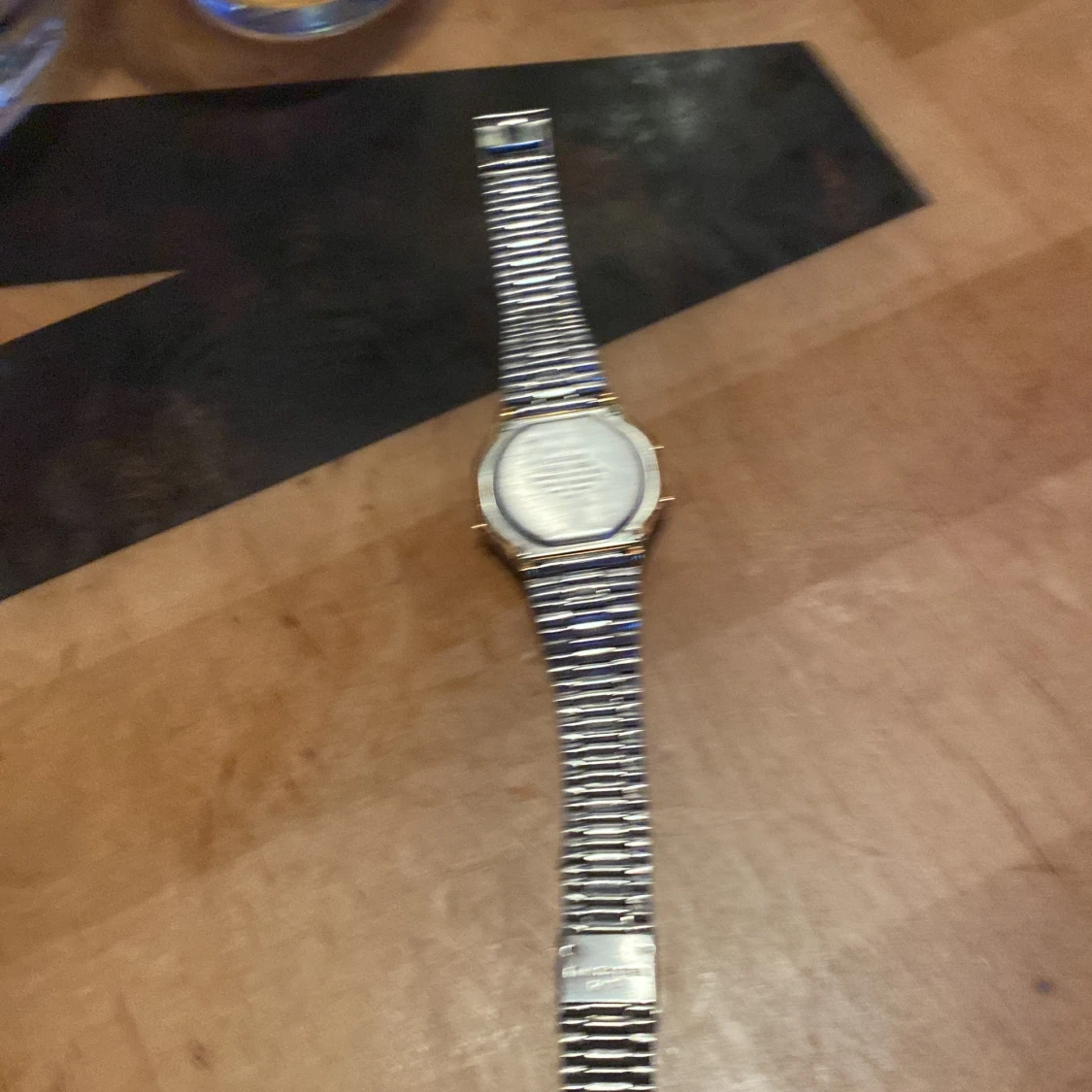 Guld casio - 90