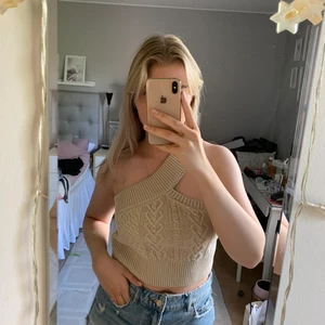 Linne från NAKD  - Super snyggt linne från NAKD. Passar både till vardags och fest 