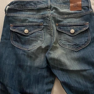 Lågmidjade jeans - Jeans med så coola fickor💞