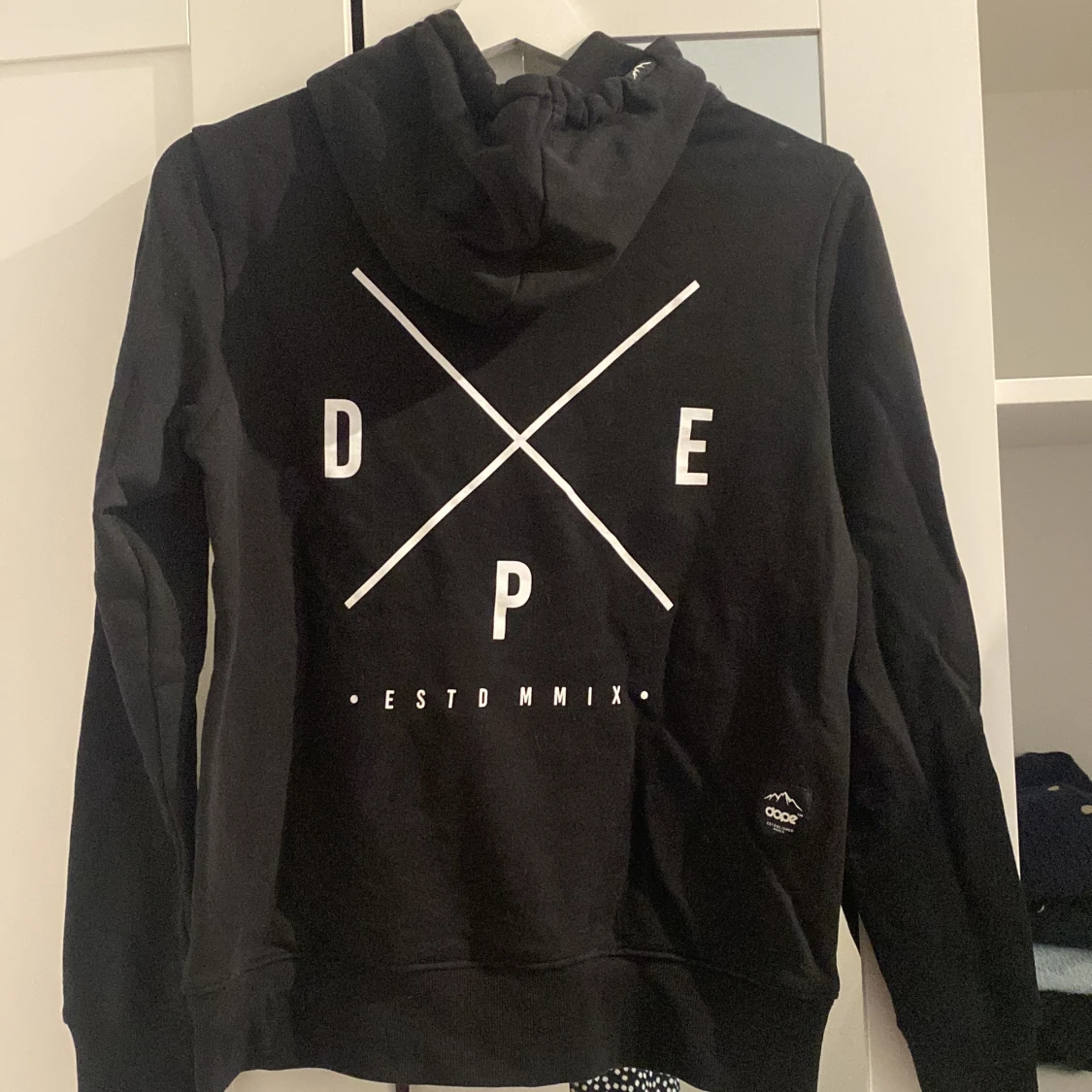 Hoodie från Dope - 90