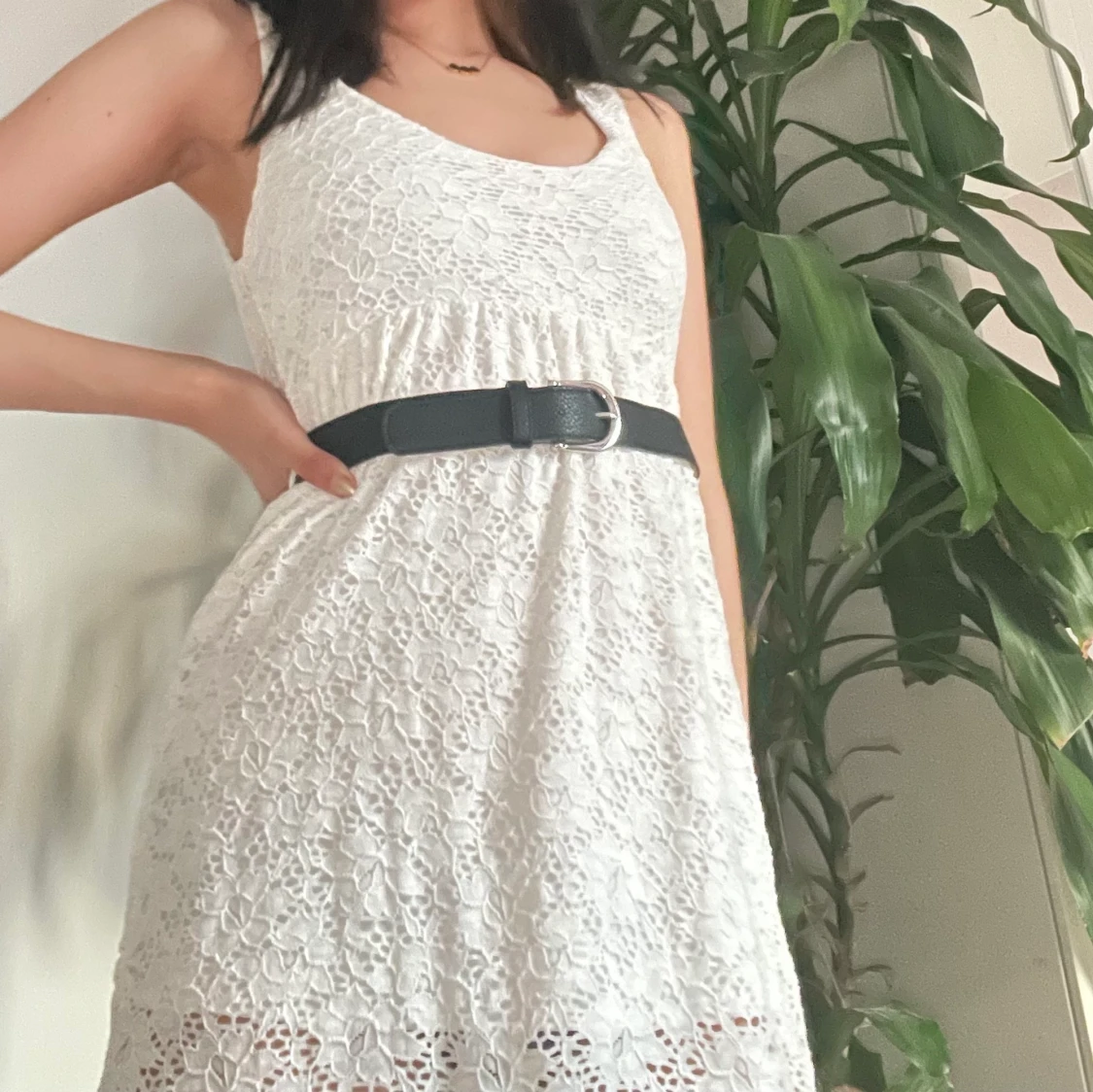Vit Klänning Med Bält