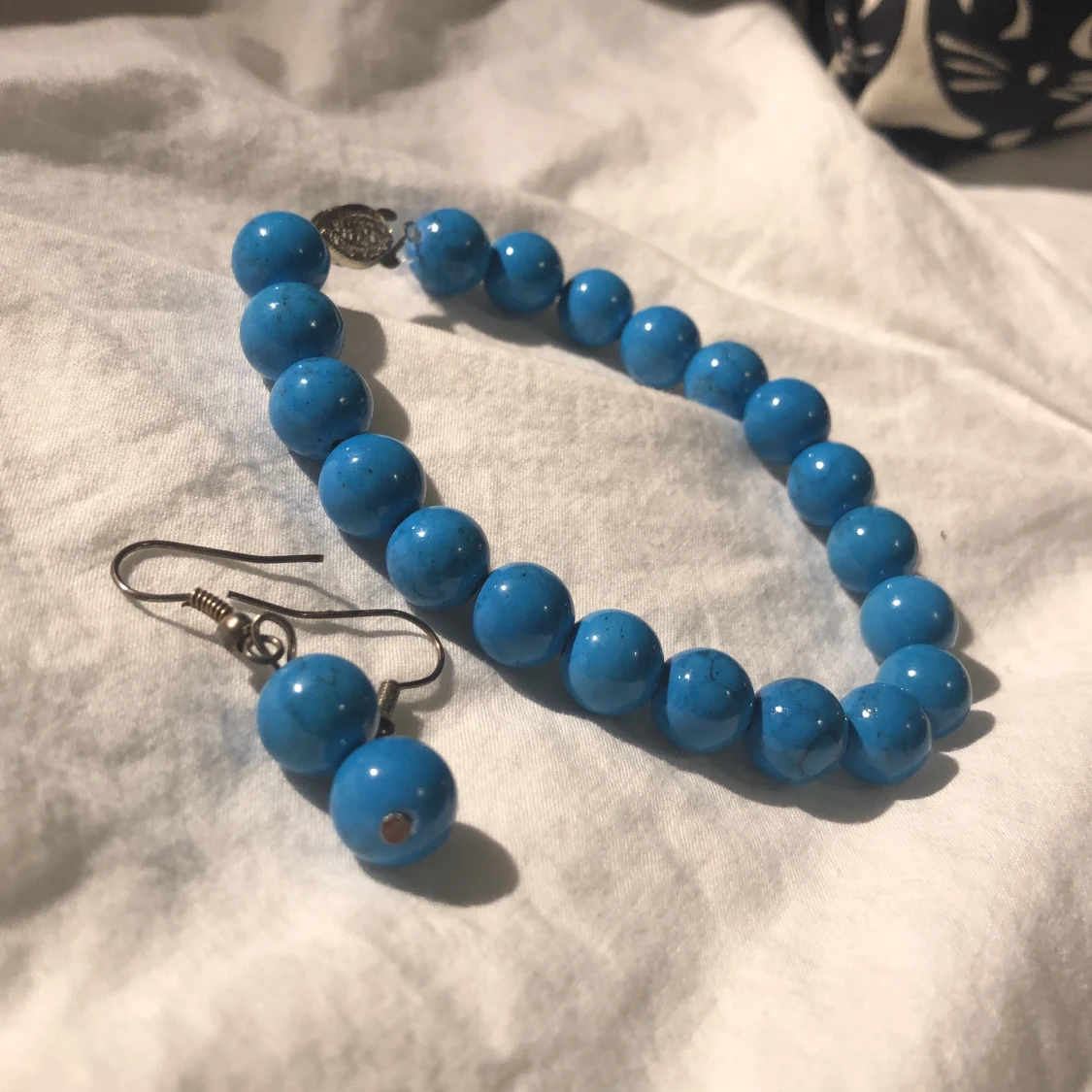 Öronhängen och armband