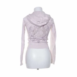 juicy couture kofta - rosa juicy couture kofta med fint tryck där bak frakt 92kr