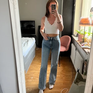 Jeans - Jeans från Monki aldrig använda!