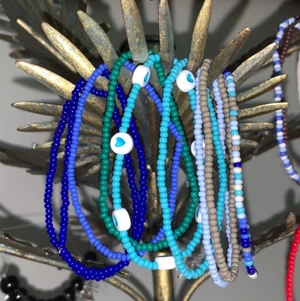 Armband - Armband jag gjort själv. Söta o lätta att matcha❤️20kr st + frakt