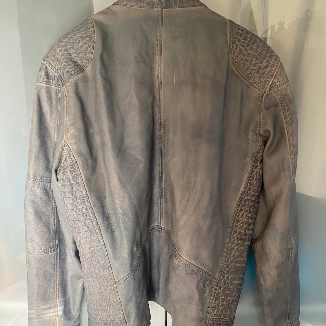 Ljusblå läderjacka - 91