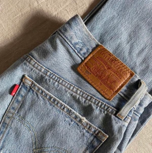 Levis jeans  - Har aldrig använt har bara testat dem,  tyvärr va dem för små för mig.