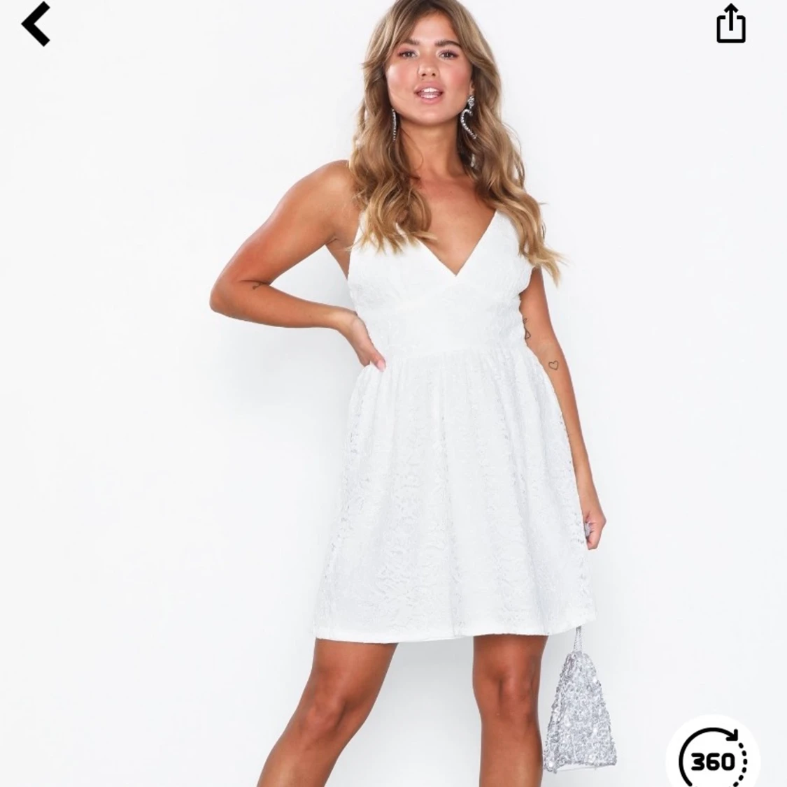 Vit spetsklänning från Nelly