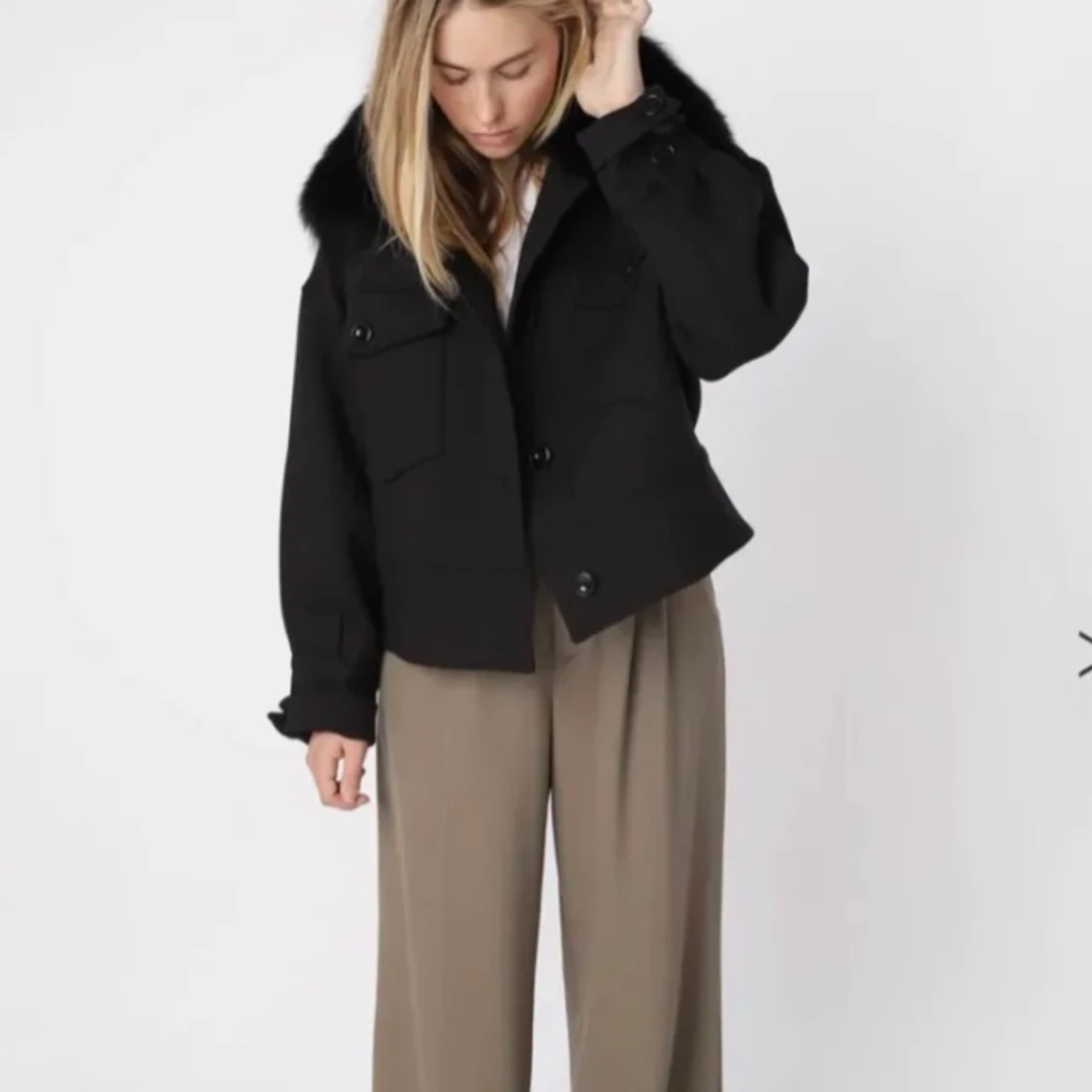  SÖKER! MEOTINE JACKA SVART 